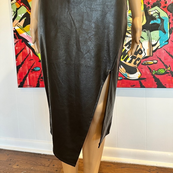 Romeo & Juliet Couture Dresses & Skirts - Romeo and Juliet Black Vegan Leather Pencil Skirt with high slit SZ M NWT